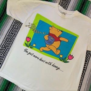 •Vintage• 🍯 Winnie the Pooh Graphic T-Shirt 🐝